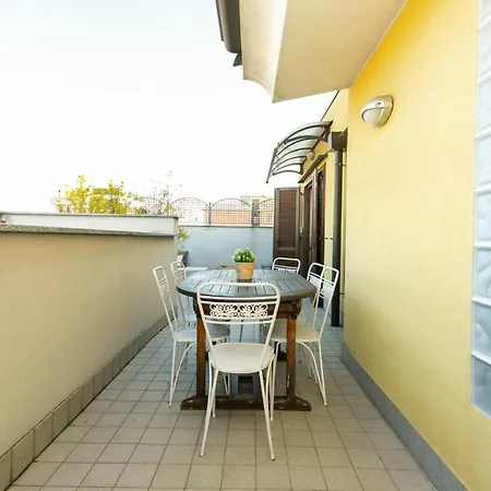 Wonderful With Terrace Appartamento Milano
