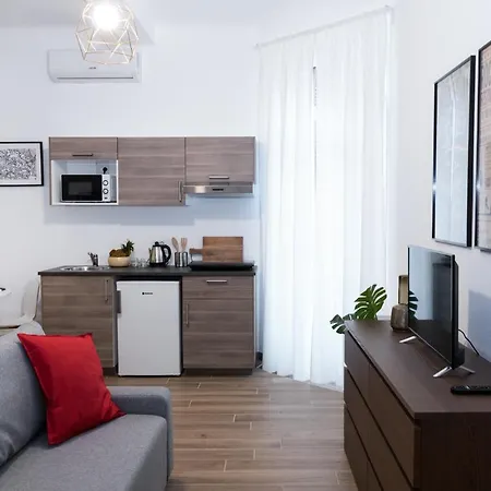 Hemeras Boutique Homes - 4 Design Near Central Station *