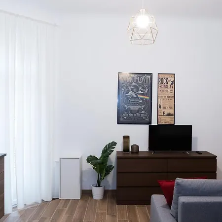 Apartment Hemeras Boutique Homes - 4 Design Near Central Station Milan