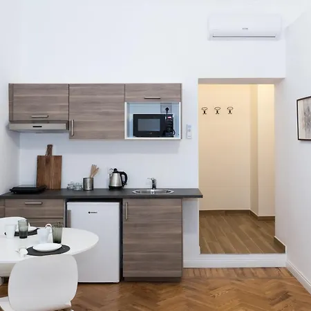 Apartment Hemeras Boutique Homes - 4 Design Near Central Station Milan