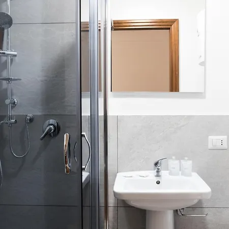Hemeras Boutique Homes - 4 Design Near Central Station Apartment *