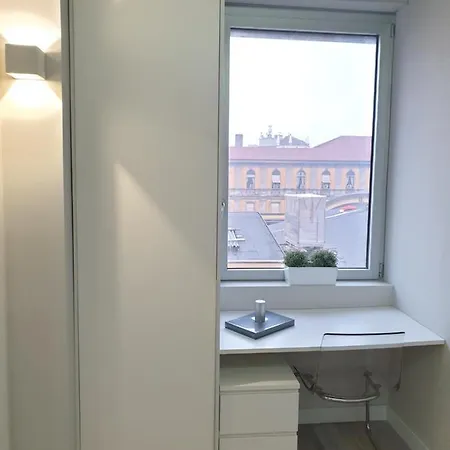 Jewel Vista Duomo 100m Апартаменты Милан