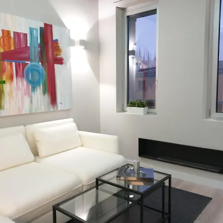 Jewel Vista Duomo 100m Апартаменты