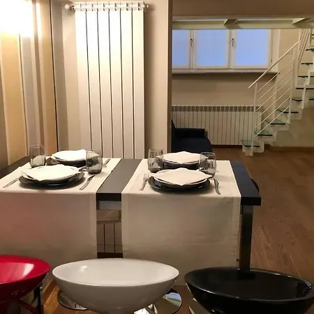 La Casina In Burlamacchi * Milan