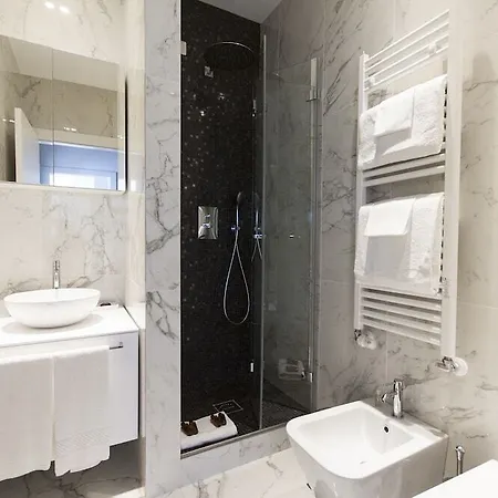 Apartment Brera In San Babila *