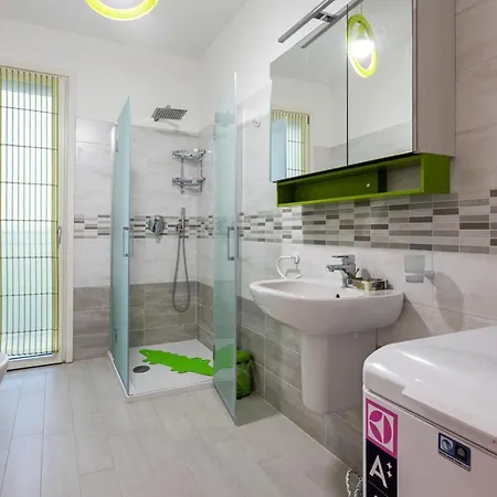 Appartement Fiera Flat With Garage Milaan