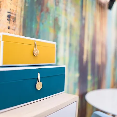 Daire Cenisio Les House Colors *