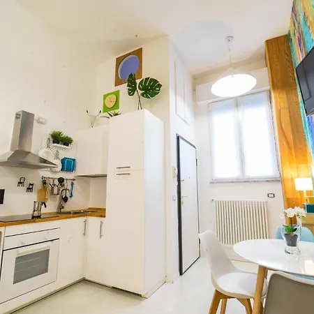 Daire Cenisio Les House Colors