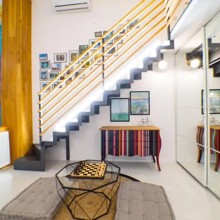 Daire Cenisio Les House Colors