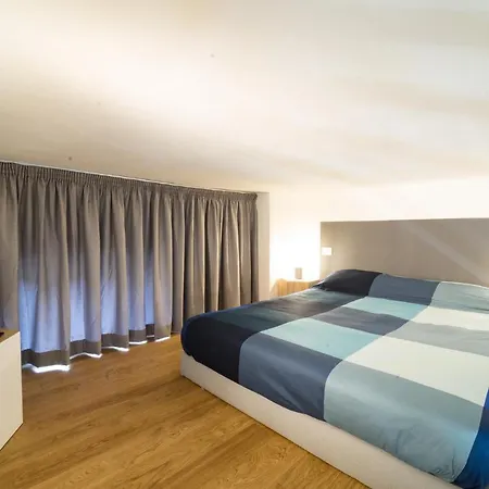 Daire Cenisio Les House Colors *