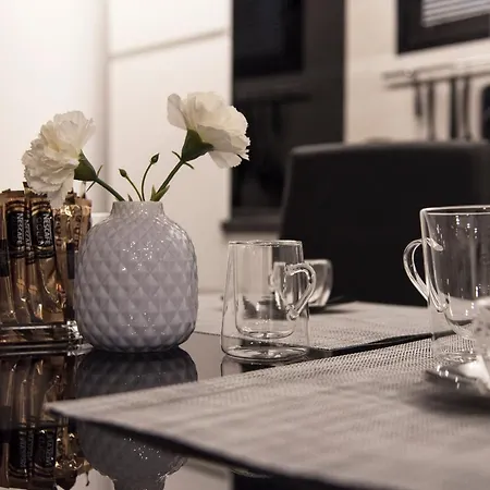 Apartament Youhosty - Ariberto 22 Mediolan