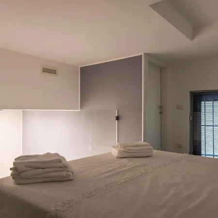 Apartment Youhosty - Ariberto 22 *