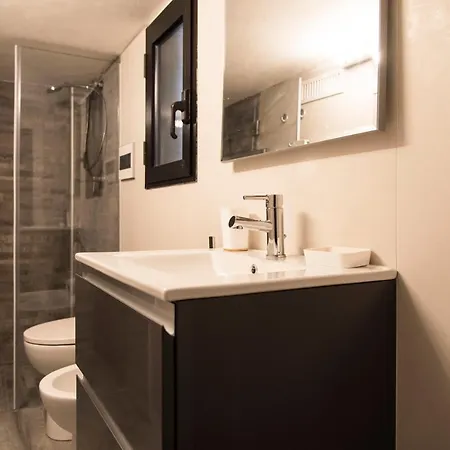 Youhosty - Ariberto 22 Apartment