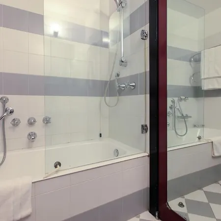 San Nazaro Apartment *
