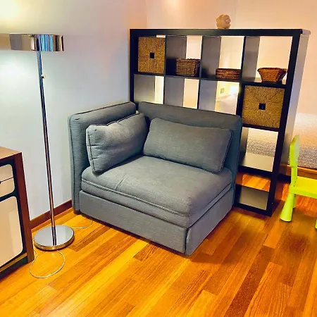 Romantic Flat