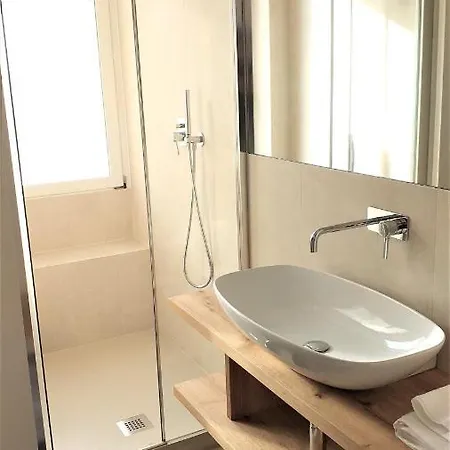 Meta Italy Da Enzo * Milan
