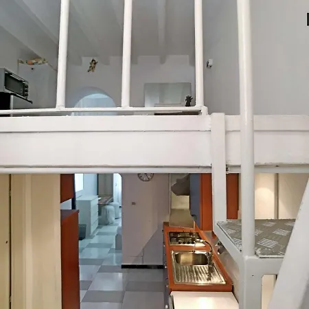 Loft In Modern Near M1 Pasteur Guest house