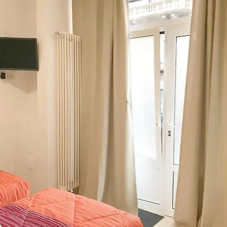 Modern Studio Apartment