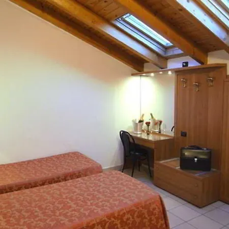 Hotell Mondial Milano