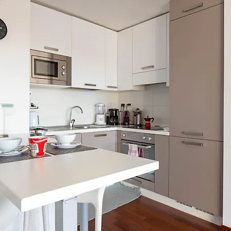 Bocconi Modern Large Appartement *