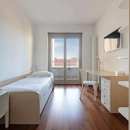 Bocconi Modern Large Appartement *