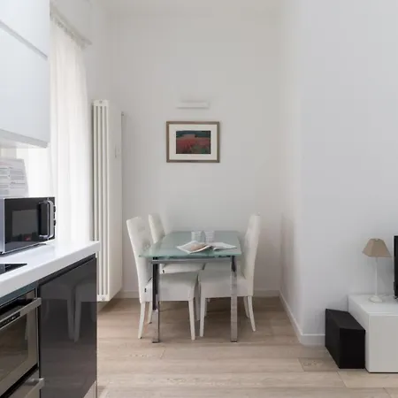 Italianway - Corso Genova 27 Apartment
