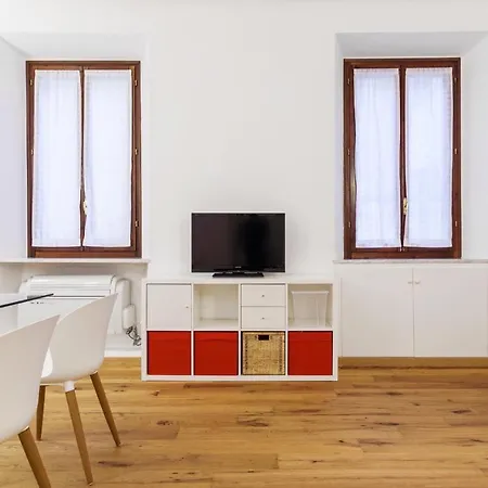 Corso Di Porta Romana Apartment Milan