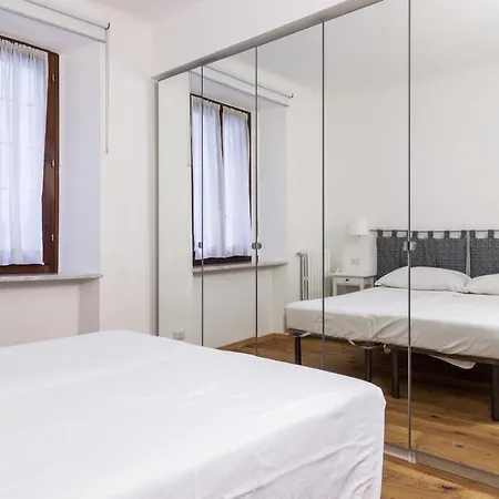 Corso Di Porta Romana Apartment