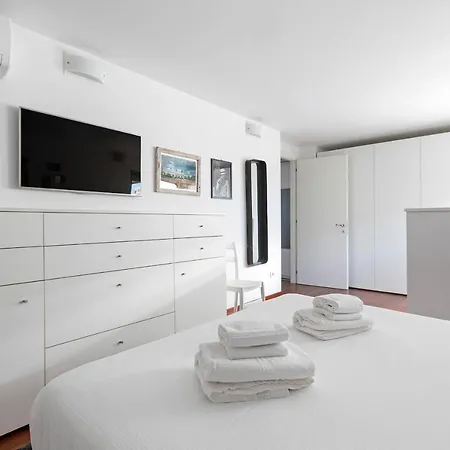 Bocconi Modern Large
