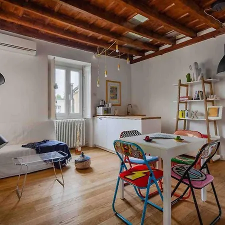 Cozy And Comfy Studio In Brera Milan