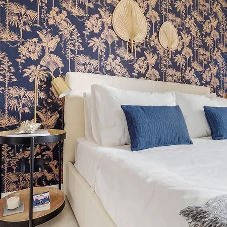 Golden Navy Design In Porta Venezia Apartamento Milán