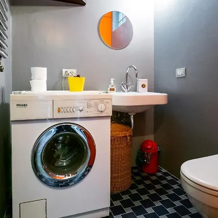 Apartment Ticinese Milan