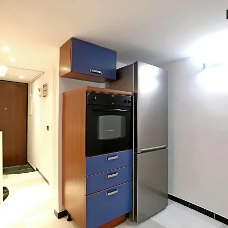 Guest house Cozy Private Mezzanine In Shared Milan