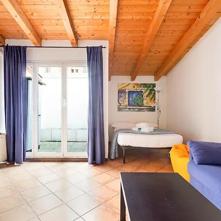 Guesthost - Cosy Corso Lodi & Porta Romana M3