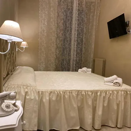 Boutique Calais Milano Milán