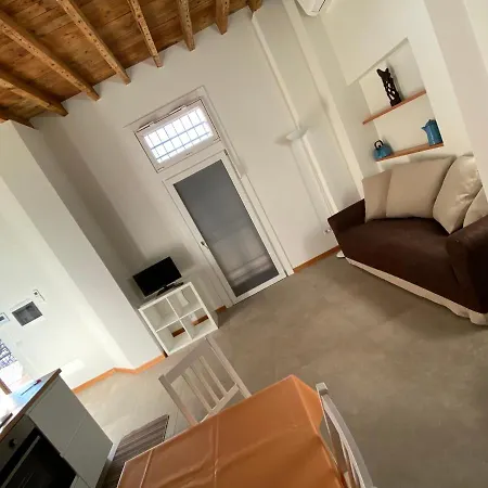 Novi Homes Apartment *