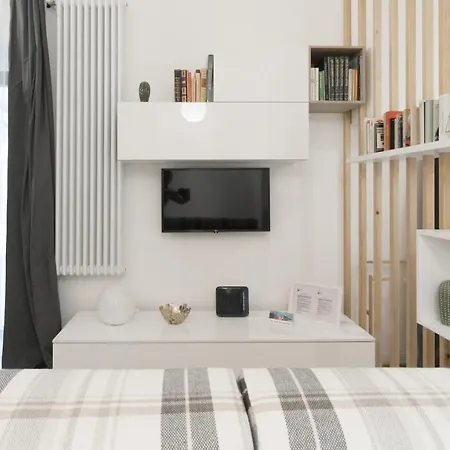 Italianway - Fara 1 Apartamento Milán