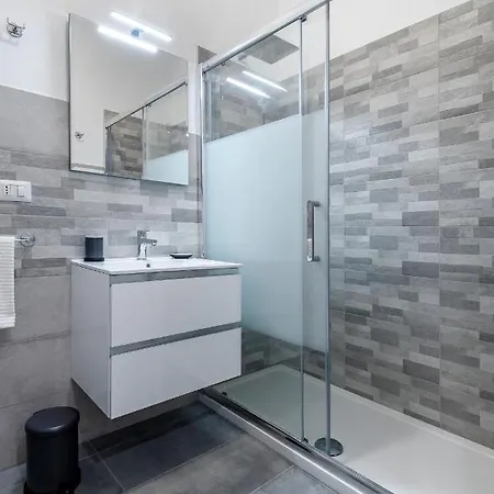 Savoia24 Central Station Deluxe Apartment