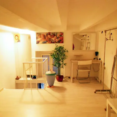 Guest house Cozy Private Mezzanine In Shared