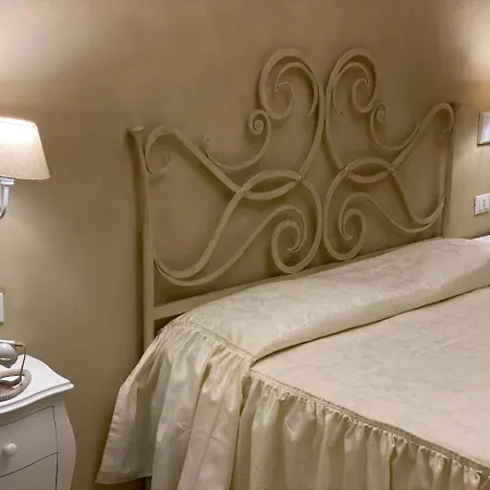 Boutique Calais - Washington Milan