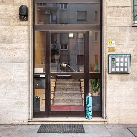 Flatty - Ticinese * Milan