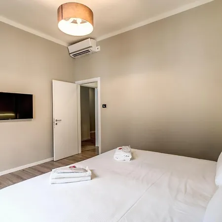 Santa Tecla Apartment