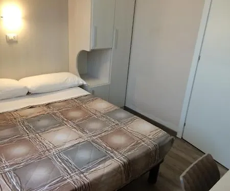 Hotel Kennedy *