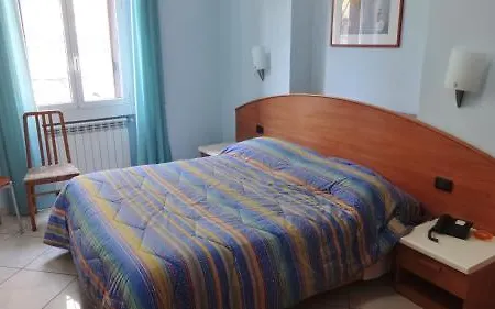 Hotel Hotel2000 2*