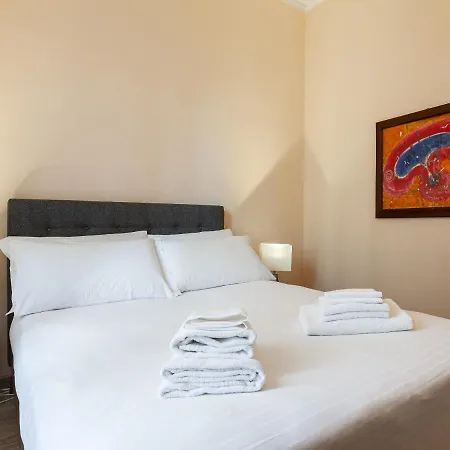 Apartment Easyhomes - Premuda Milan