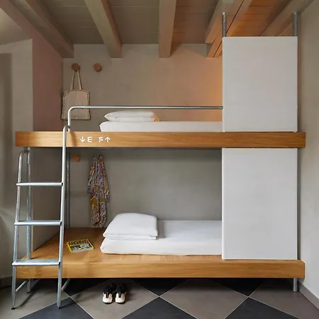 Albergue Combo Milão