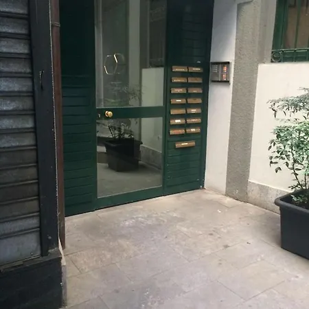 On The Corner With Piazza Duomo Apartment