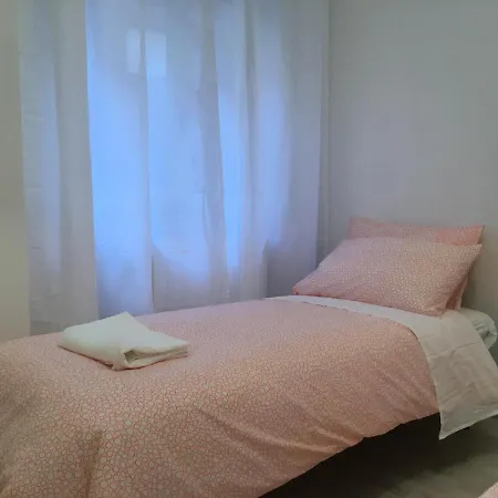 Modern Flat In City * Milánó