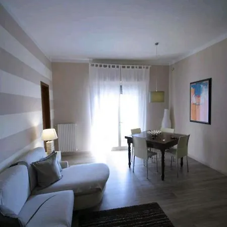 Tricolore Place فندق مبيت وإفطار *