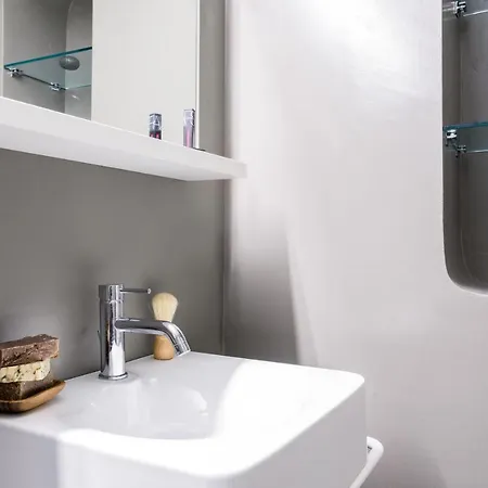 Homeathotel - San Nazaro Milan
